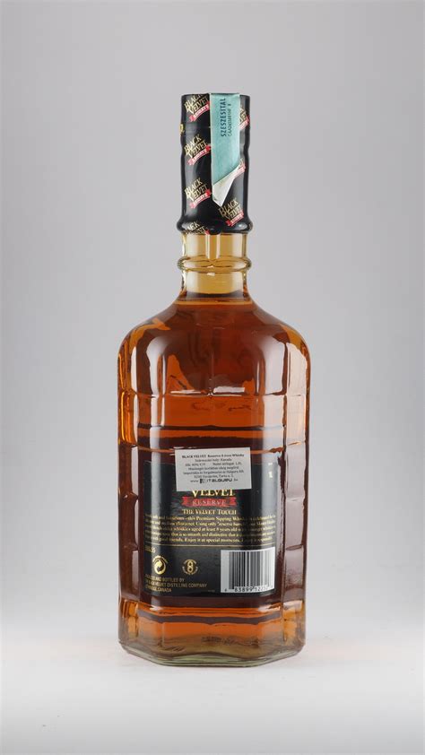 Black Velvet 8 Years Szeni Whisky Collection
