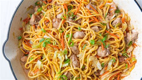 Best Chicken Chow Mein Recipe How To Make Chicken Chow Mein