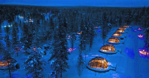 glass igloos for northern lights 50 degrees north