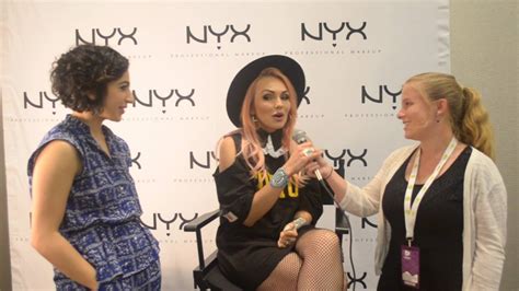 Kandee Johnson And Sarah El Annan Discuss Nyx Face Awards At Vidcon