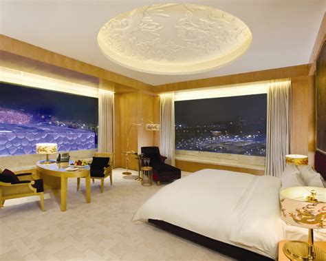 The hours we spend in our bedroom are some of the most important in our day so take a little time to craft your perfect space. The 12 Best Hotel Room Views in the World | Elite Traveler