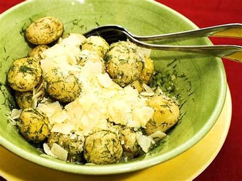 Varm potatissallad Recept från Köket se