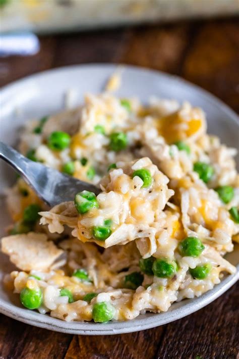 This is something i did one night when i had a bunch of good leftovers. EASY Chicken and Rice Casserole - Crazy for Crust | Recipe in 2020 | Leftover chicken recipes ...