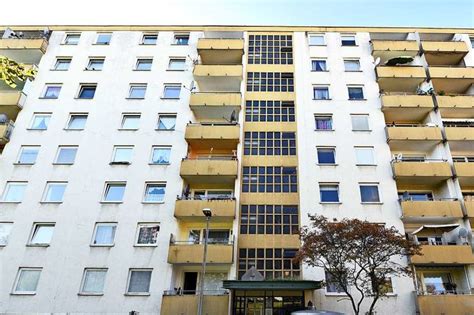 It has a circulation of 145,825 and a readership of 409,000. Wohnung Freiburg Badische Zeitung - Test 7