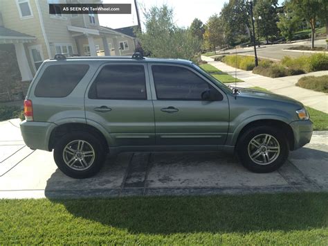 There are 74 reviews for the 2006 ford escape, click through to see what your fellow consumers are saying. 2006 Ford Escape Hybrid Sport Utility 4 - Door 2. 3l