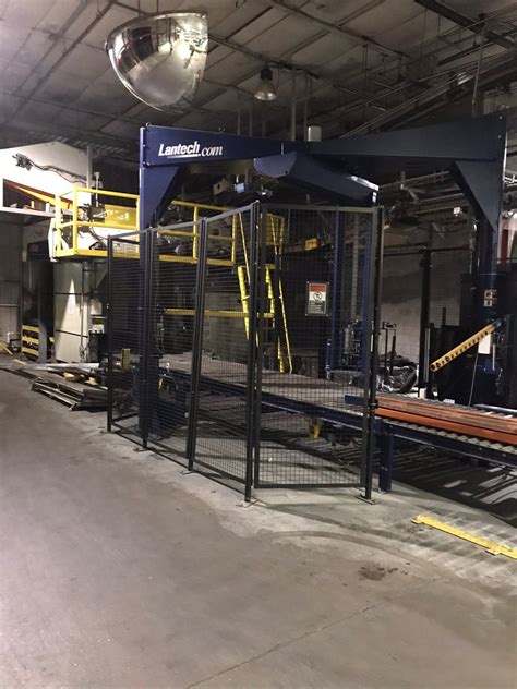 Lantech Model S Stretch Wrapping Machine Manufactured