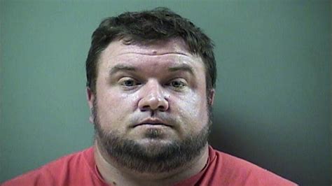Ottumwa Teacher Charged With Enticing A Minor Claims Entrapment