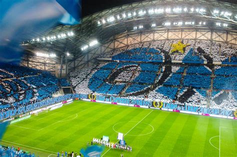 A tale of power, corruption and redemption set against the rich backdrop of the french port city of marseille. Stade Vélodrome in Marseille, Frankreich | Franks Travelbox