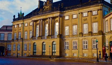 Amalienborg Palace Copenhagen How To Visit Tickets And Hours