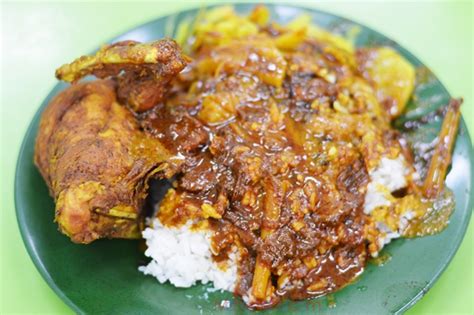 Such intensive labour is no longer in practice today hence, nasi kandar is more commonly found in restaurants throughout malaysia. Restoran Deen Nasi Kandar Jelutong Juga Terkenal Di Pulau ...