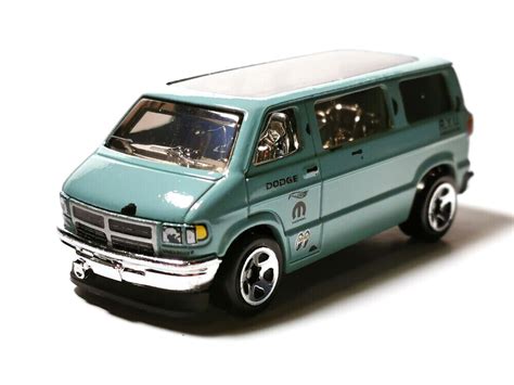 Hot Wheels Green Dodge Van Kids Model Diecast Toy Car Hw Drift Grx21