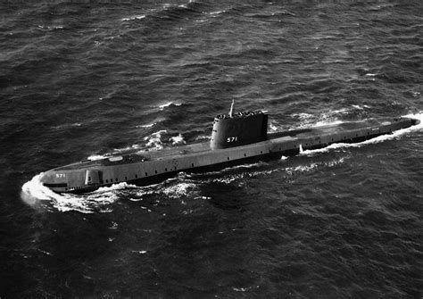 uss nautilus ssn 571 on sea trials r submarines