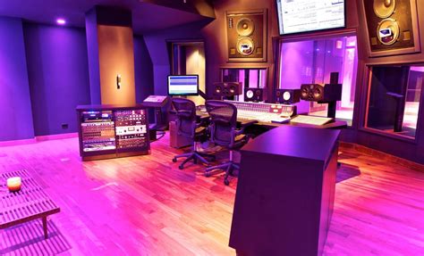 Recording studio Studio Room Design, Futuristic Bedroom, Home Recording ...