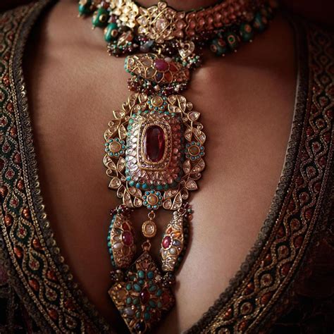 10 Designer Jewellery Pieces By Sabyasachi That Show Off His Collection