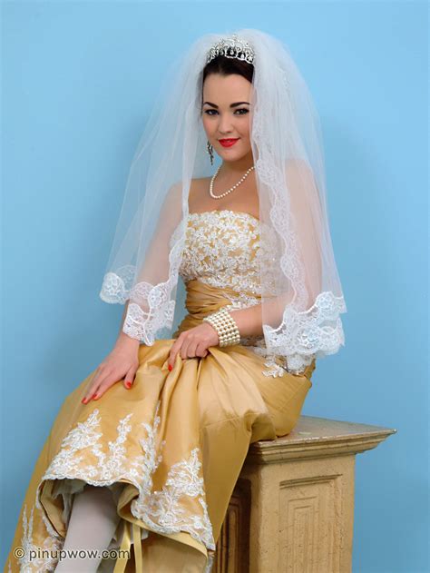 Jodie Gasson Blushing Bride Pinupwow Curvy Erotic