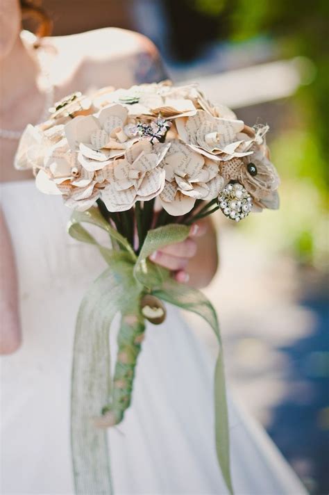 Check spelling or type a new query. Handmade paper and brooch bouquet ♥ | Paper bouquet ...
