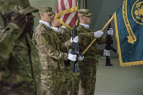 Afsbn Afghanistan Welcomes New Commander Article The United States Army