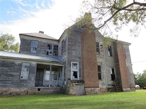 The upper level offers a bedroom, 3pc bath and additional space which can be also converted into a 4th bedroom. DIY Historic Abandoned Homes For Sale!