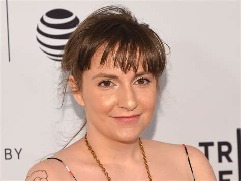 Lena Dunham Is Not Happy That She Suddenly Has Rosacea Self