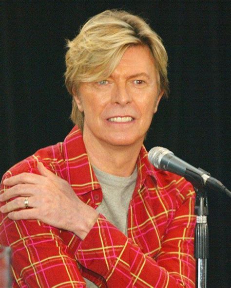 ~ hot tramp, i love you so ♡ #davidbowie. Hat David Bowie zwei verschiedene Augenfarben? | David ...