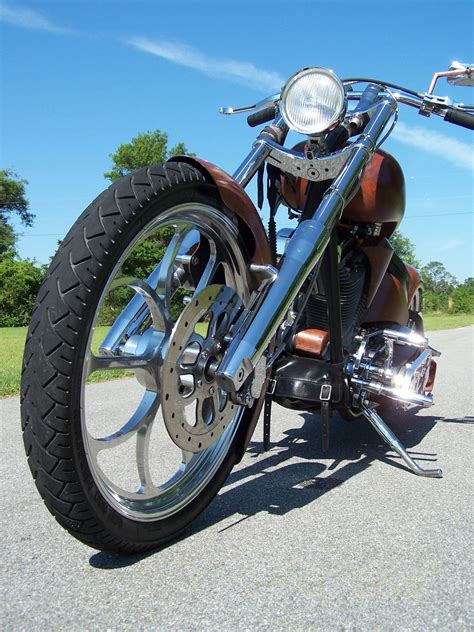 Build Custom Bobber Motorcycle