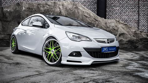 Jms Opel Astra J Gtc Coupe Shows Exclusive Styling Opel Top Cars