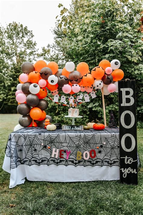 How To Throw Your Child A Halloween Birthday Party 2022 Pretty Collected
