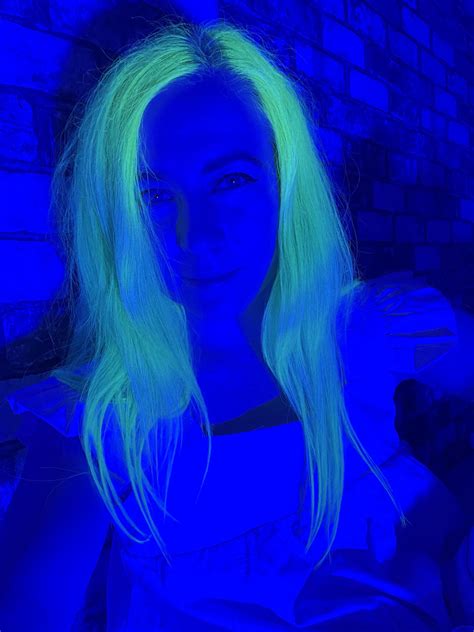 My Hair Seems To Glow Rselfie