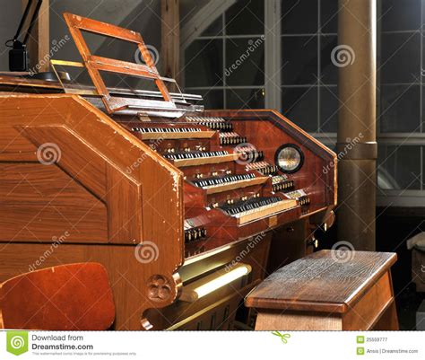 Pipe Organ In Cathedral Stock Image Image Of Contrast 25559777