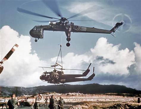 Air Cavalry Tactics In Vietnam Military Love Military Photos Military