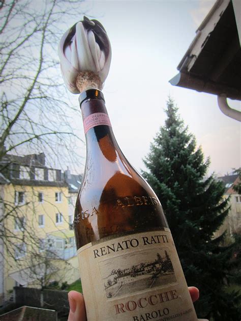 Radicchio trevisano tardivo con sottili carciofi, uovo fritto, formaggio fresco e tartufo bianco. Genussbereit: Adventsgemüse: Radicchio Trevisano Tardivo