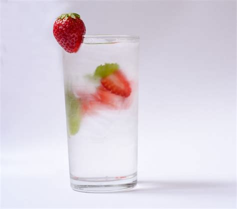 Strawberry Mint Water Med Instead Of Meds