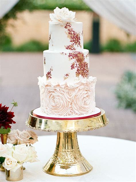 16 prettiest sugar flower wedding cakes ⋆ viet wedding