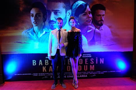 Yiğit kirazcı adı bir süre bestemsu özdemir ile anılan oyuncu, ilişkilerini sonlandırmışlardır. Baba Nerdesin Kayboldum Galasından Renkli Anlar » sadibey.com