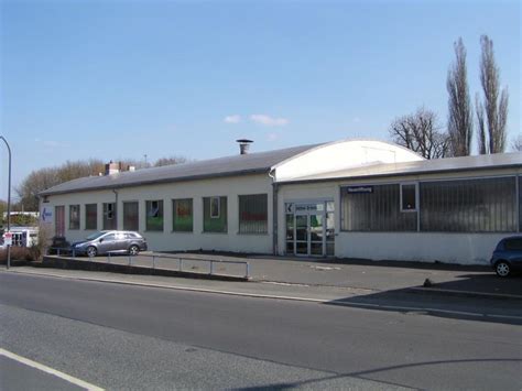 Die tennishalle verfügt über drei spielfeldern (gummigranulat) und ein. Sebald-Tennishalle: Fichtelgebirge