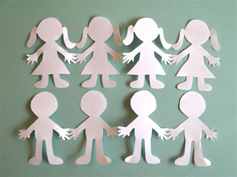 How To Make Paper People Cut Outs Ehow