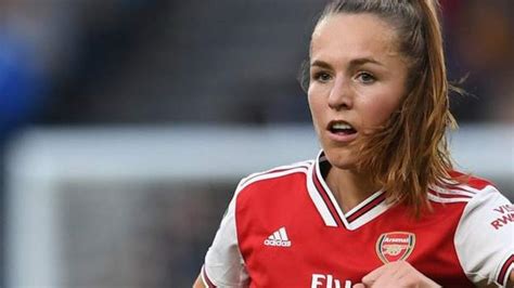 Lia Walti Arsenal Women Hand Switzerland Midfielder A New Contract