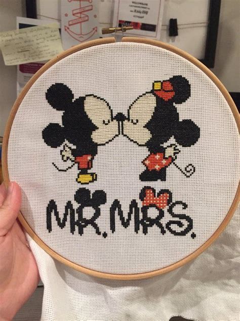 Easy mouse cross stitch patterns. Disney Mikki Minnie cross stitch pattern modern easy ...