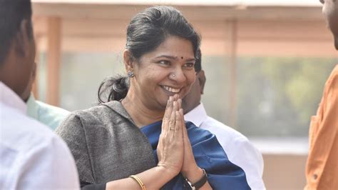 Kanimozhi To Contest From Thoothukudi Dmk Seals Pact With Vck Cpi
