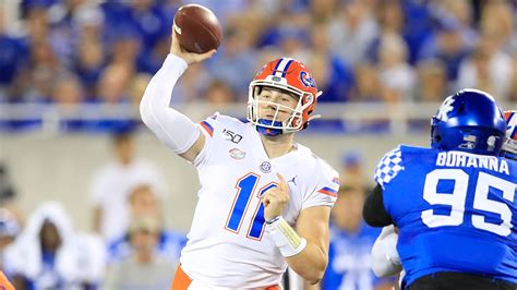 Kyle trask (born march 6, 1998) is an american football quarterback for the florida gators. Tennessee football: Florida, Kyle Trask up next for UT Vols