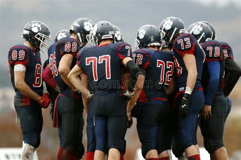 Huddle Of American Football Players Picture Image 84934536