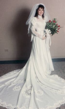 Examples of vintage wedding dress and corresponding online or offline stores. Other BRIDAL VINTAGE WEDDING GOWN RN 18512, $940 Size: 8 ...