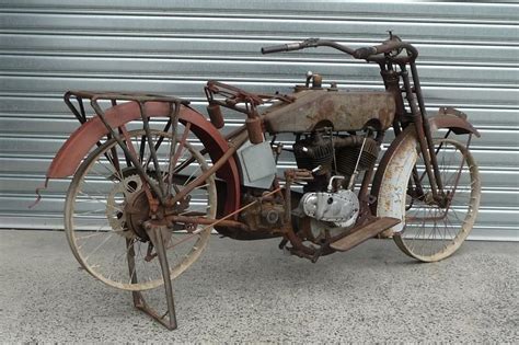 Restored Harleys Shine At Shannons Melbourne Summer Classic Just Bikes