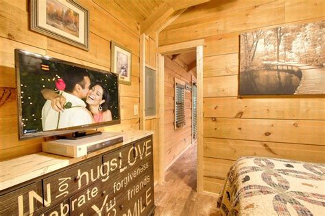 Check spelling or type a new query. All Gatlinburg Cabin Rentals and Pigeon Forge Cabins ...