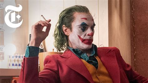 Joker (joaquin phoenix) makes a powerful statement on murray franklin's (robert de niro) show. Watch Joaquin Phoenix Do a Creepy Dance in 'Joker ...