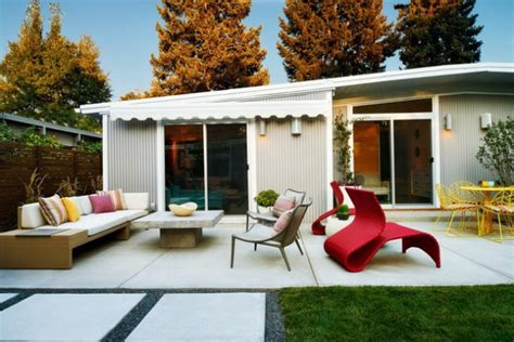 16 Sensational Mid Century Patio Designs To Improve Your Backyard