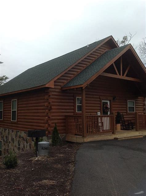 Log cabin scotland with hot tub sleeps 2. Cabin Sleeps 8 w/ 2 King Suites, Theater/Hot Tub/Pool ...