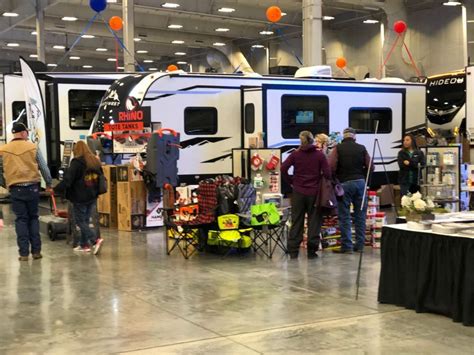 Rvs Featuring Array Of Modern Amenities Wow Okc Rv Super Show Visitors
