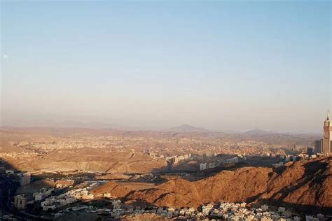 Makkah Kota Tua Di Lembah Tandus Jadi Daya Tarik Sejak Ribuan Tahun