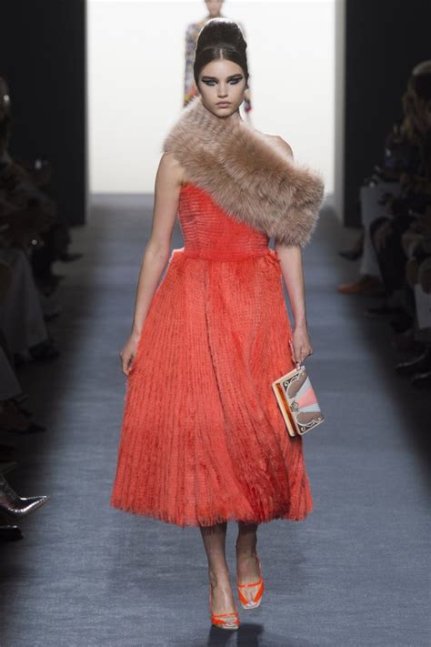芬迪 Fendi 201819秋冬高级定制发布秀 Paris Couture Fall 2018 天天时装 口袋里的时尚指南